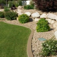 Landscape Edging Ideas That Create Curb Appeal