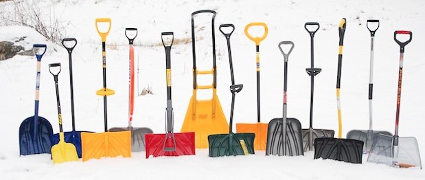 Is a Metal Or Plastic Snow Shovel Better? 